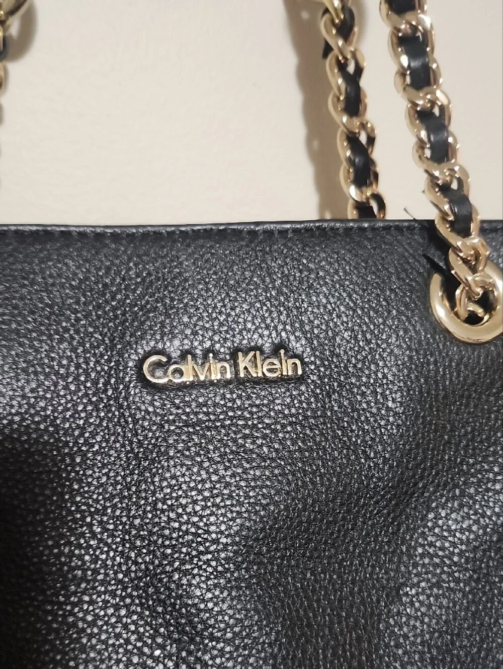 EUC Calvin Klein Black Pebbled Leather Tote Gold Chain Strap Whimsigoth Designer